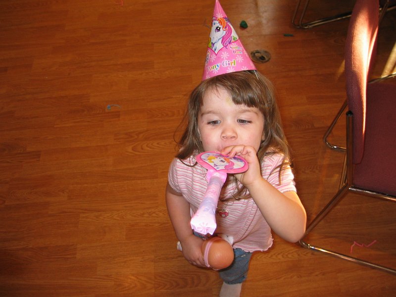 20041204 Jillian bday 24.JPG